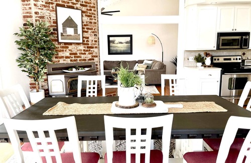 Roseville House | Near Downtown, @The Grounds, Pet & Families