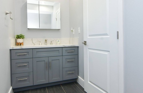 Downtown Los Angeles House | 🌇*NEAR DTLA*🌇 - Luxurious Family Vacation Townhome
