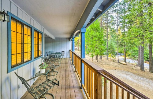 Glencoe House | Near Fishing and Hiking Pioneer Cabin with Decks