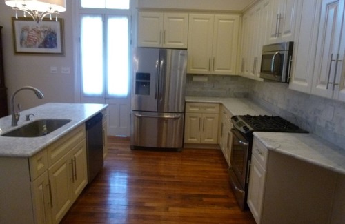 Arabi House | NEAR FRENCH QUARTER, 4 or 8 King beds, Sleeps 8 - 16 - safest area