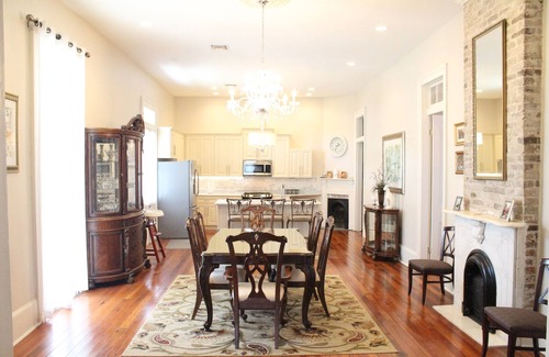 Arabi House | NEAR FRENCH QUARTER, 4 or 8 King beds, Sleeps 8 - 16 - safest area