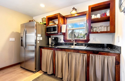 Belgrade Cottage | Near Golfcourse, Dog Friendly, Lake Great Pond