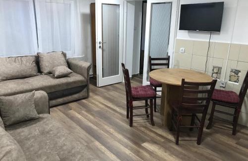 Vozdovac Apartment | Near Highway free parking apartment