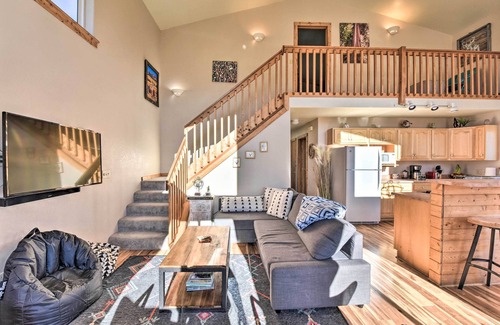 Nathrop Cabin | Near Hikes & Arkansas River: Mtn-View Getaway!