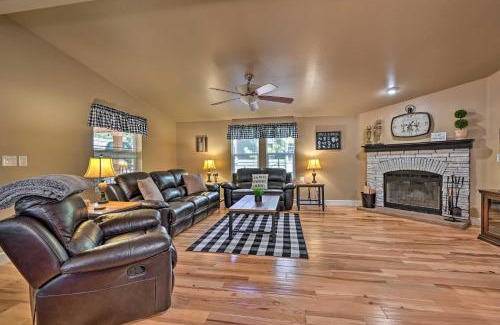 Munds Park House | Near Hiking Munds Park Cabin with Deck and Yard
