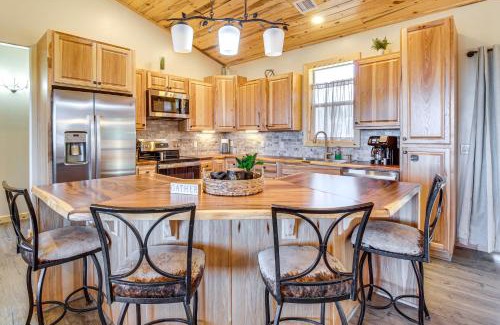 Heber House | Near Hiking Trails Overgaard Home with Large Yard!