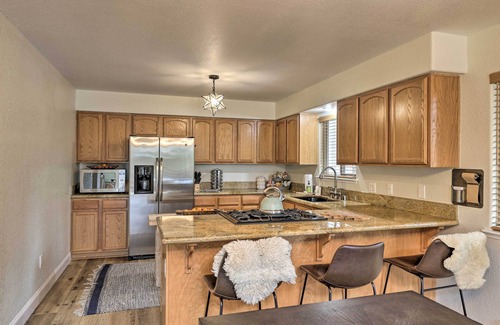 Arnold Cottage | Near Hiking + Wineries: Arnold Cabin w/Deck!