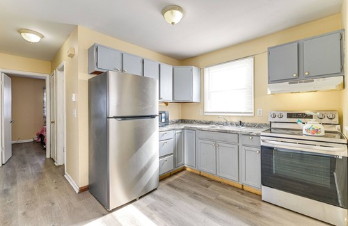 Albany House | Near Hospitals: Home w/Yard in Albany!