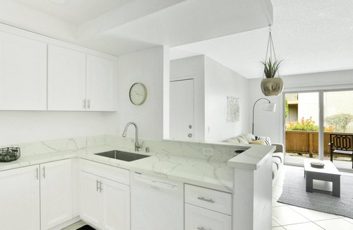 Grantville Apartment | Near Hospitals, Modern 1 BR, Patio, Pets OK