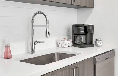 Jewell Heights - Hoffman Heights Apartment | Near Hospitals/New 1B1B