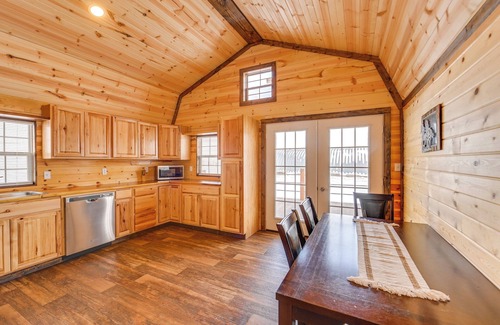 Teigen Cabin | Near Hunting: Cozy Cabin w/Deck in Grass Range!