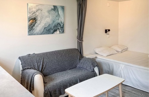 Kalmar House | Near Kalmar welcomes you this compact and functional accommodation.