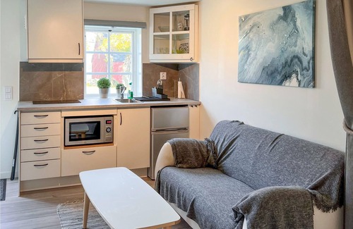Kalmar House | Near Kalmar welcomes you this compact and functional accommodation.