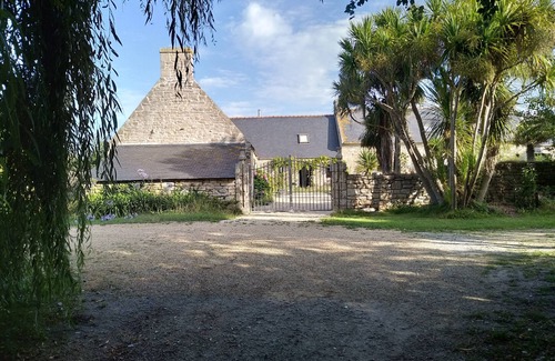 Plomeur House | Near La Torche