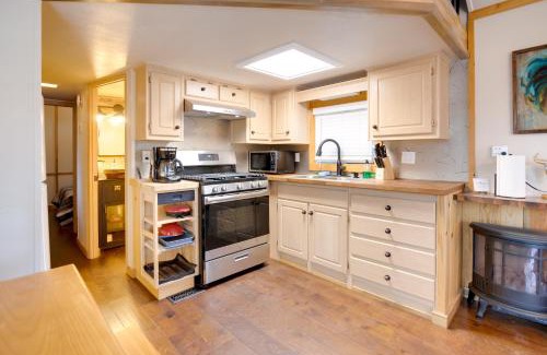 Lake Almanor Peninsula House | Near Lake Almanor and Golf Cozy Cabin!