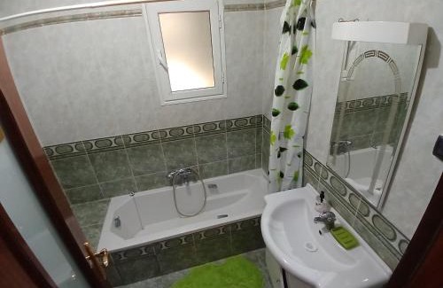 Les Berges Du Lac II Apartment | Near Lake apartment lac 2
