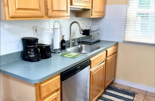 Euclid Apartment | Near Lake Erie!, Downtown, Rock Hall, Euclid Beach