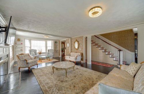 Conneaut House | Near Lake Erie, Harbor and Parks Conneaut Getaway!
