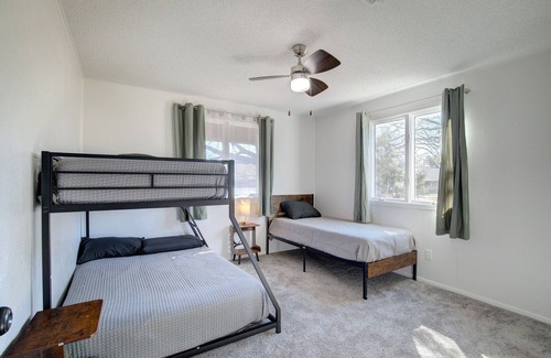 Quinlan House | Near Lake, Family Friendly, Dogs OK, Early Check-In, Gated Yard