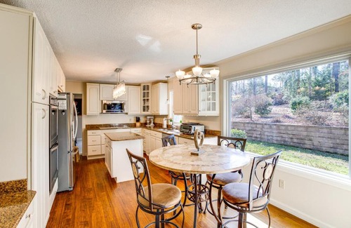Chapin House | Near Lake Murray Family Getaway with Screened Porch