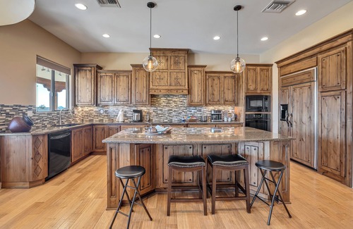 New River House | Near Lake Pleasant - The Lodge at New River