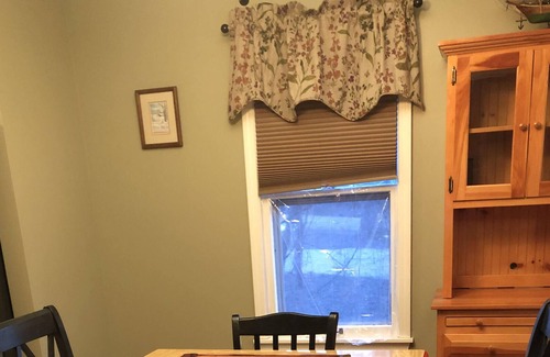 Delavan Lake House | Near lakefront 2 bed cozy cottage Pet friendly Quiet family respite modern clean