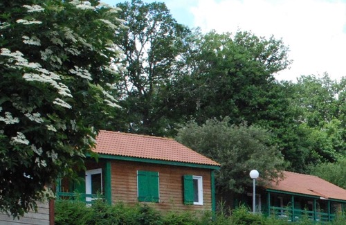 Blavignac Ski Chalet | Near Le MALZIEU-VILLE, chalet* well located, covered swimming pool