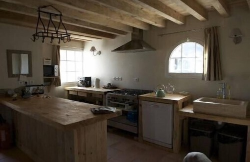 Villeherviers Cottage | near Loire valley very comfortable house in front of a private river, calm place