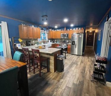 Highlands - Perkins House | Near LSU Health district 3BR 2BA House quiet area