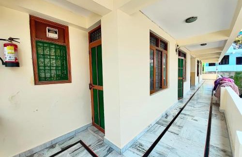 Ujjain Hotel | Near Mahakal Temple HOTEL W- LOTUS,UJJAIN, Near Railway Station -Fully Air conditioned Rooms And Spacious, with Wi-Fi -LIFT, Best Hotel in UJJAIN