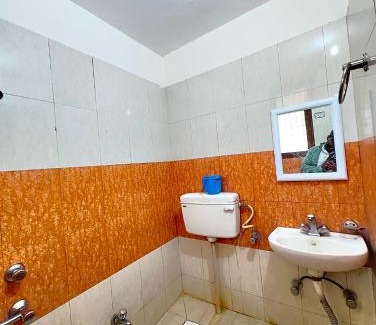 Ujjain Hotel | Near Mahakal Temple HOTEL W- LOTUS,UJJAIN, Near Railway Station -Fully Air conditioned Rooms And Spacious, with Wi-Fi -LIFT, Best Hotel in UJJAIN