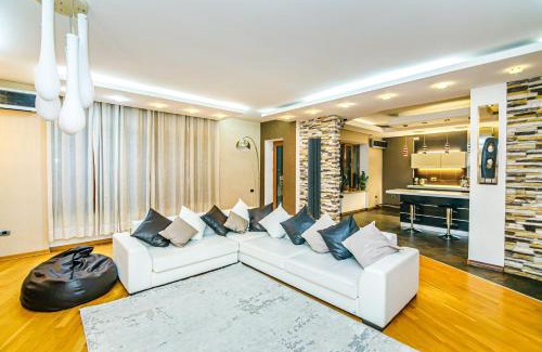 Nasimi House | Near Marriot Courtyard 4 bedroom