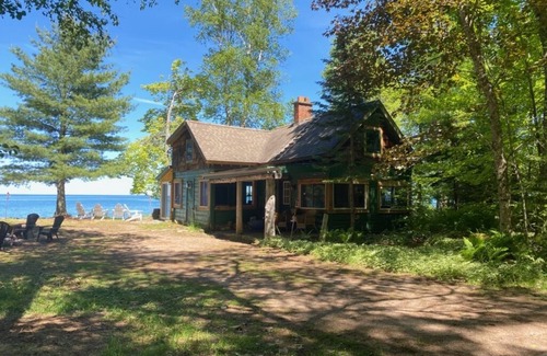 Au Train Cottage | Near Munising.and and Snowmobile trails