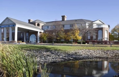 Mishawaka Hotel | Near Notre Dame, 3 Spacious Studios, Golf, Kitchenette, Pool