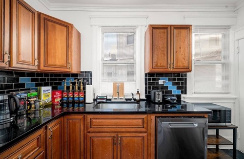 New Rochelle House | Near NYC & Transit ~ Family Friendly ~ Whole House