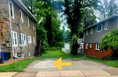 Swarthmorewood Apartment | Near Philly-Pet Friendly- 10 Min From Airport-Super Centralized- Stadium- Eagles