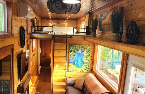 Au Train House | Near Pictured Rocks and trails, on the AuTrain River, has private hot tub