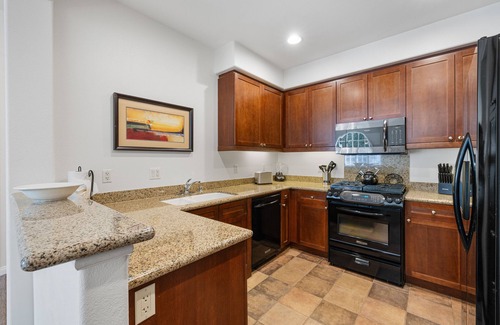 La Quinta Condo | Near Pool! Luxurious 1-Bedroom Villa near Clubhouse with all amenities, Pet Friendly! - (C77-1)