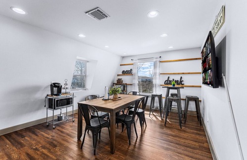 Boerne Apartment | Near River~Downtown Boerne~Walkable~Games
