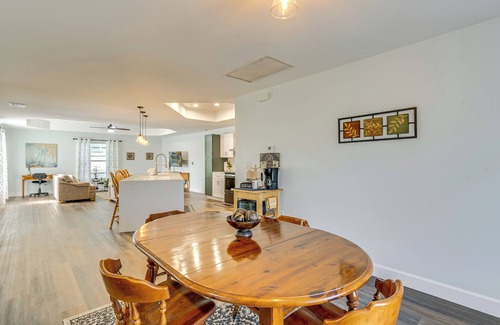 Mariner House | Near Shopping & Restaurants: Cape Coral Getaway