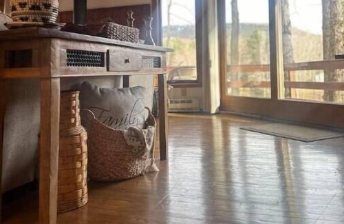 Canaan House | Near Skiing! Hot Tub, Wood Stove, Pool Table, & Theater Room. Pet friendly!