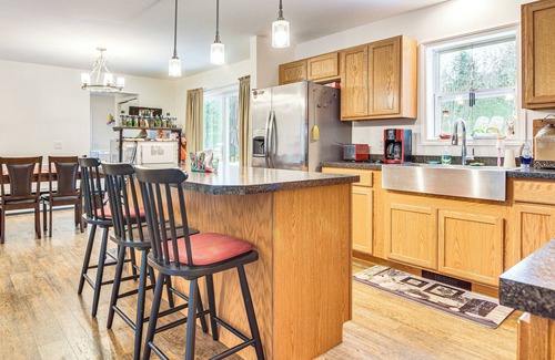 Harrison House | Near Skiing: Serene Harrison Retreat w/Fire Pit