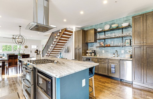 Solomons House | Near Solomons Island Boardwalk: Home w/Hot Tub!