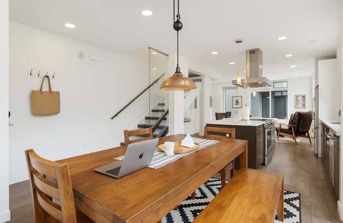 Lower Queen Anne House | Near Space Needle, Climate Pledge, DT | Roof Deck