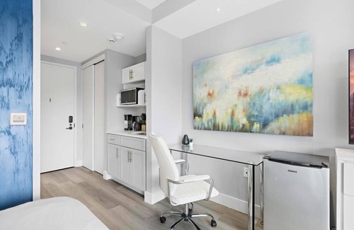 Port Morris Hotel | near Stadium Studio 2F BR | Keyless Entry