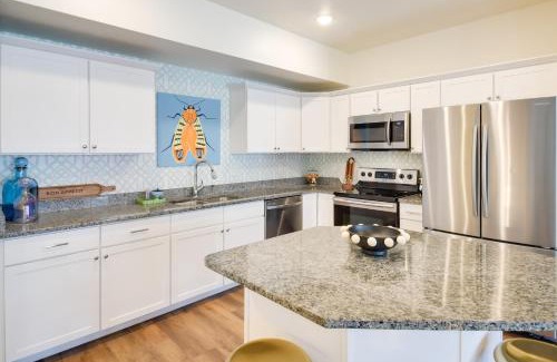 Bettendorf House | Near TBK Bank Sports Complex Quad Cities Townhome