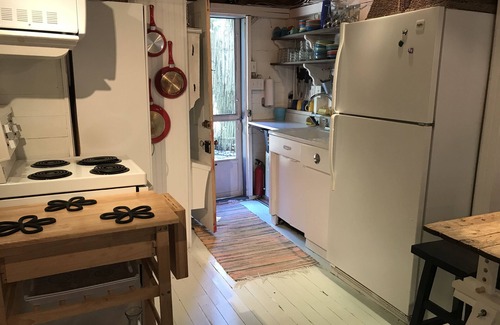 Saugeen Shores House | Near the Beach Bungalow in Port Elgin.30 sec walk to a sandy Lake Huron beach