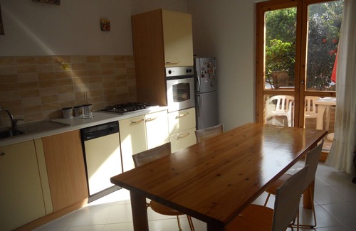 Maristella House | Near the beach, the ideal base for a pleasant holiday, free wi-fi.