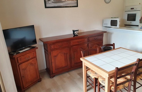 California - Pezou Apartment | Near the Croisette by foot very beautiful 2 rooms 3 stars