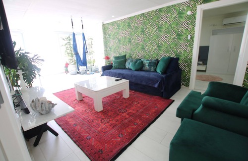 Gaziemir House | Near to airport premium romantic big Roof with barbecue jakuzi and sport area